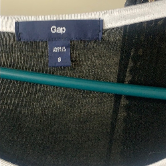 Fun comfy blk and white tee❤️ - Picture 2 of 3